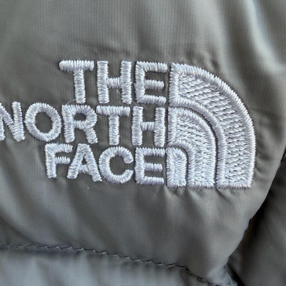 The North Face Women Size Large Quilted Puffer Down 550 Jacket Hood Soft Gray - Picture 5 of 12